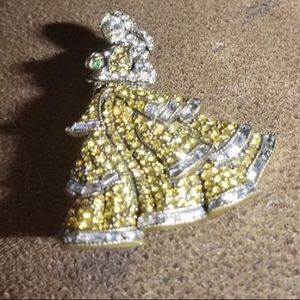 Heidi Daus “Belle of the Ball” brooch